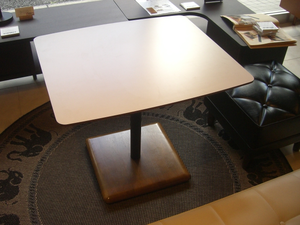 カリモク60 カフェテーブル